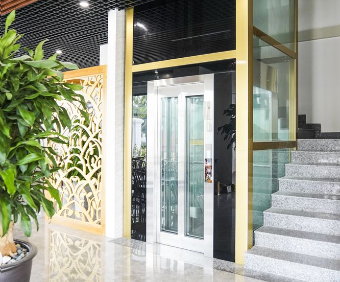 Mặt tiền nhà phố 6m 3 tầng - Thang máy