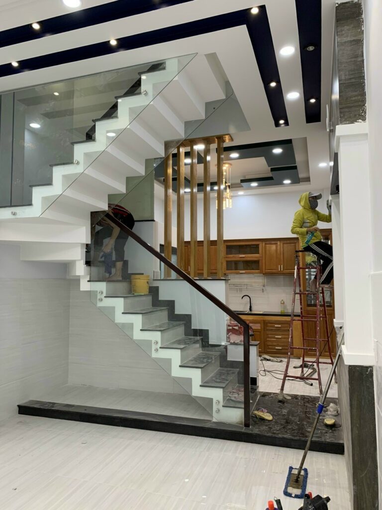Mẫu nhà phố 3 tầng - giải pháp cầu thang 