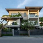 Biệt thự 300 m2 nhiều cây xanh cho ba thế hệ cùng chung sống