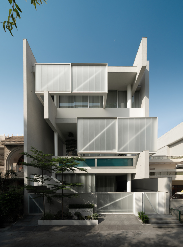 You are currently viewing Biệt thự 638 m2 ‘xếp lớp’ không gian để giữ sự riêng tư